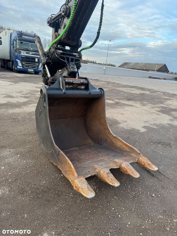 Volvo ec 220 el - 37