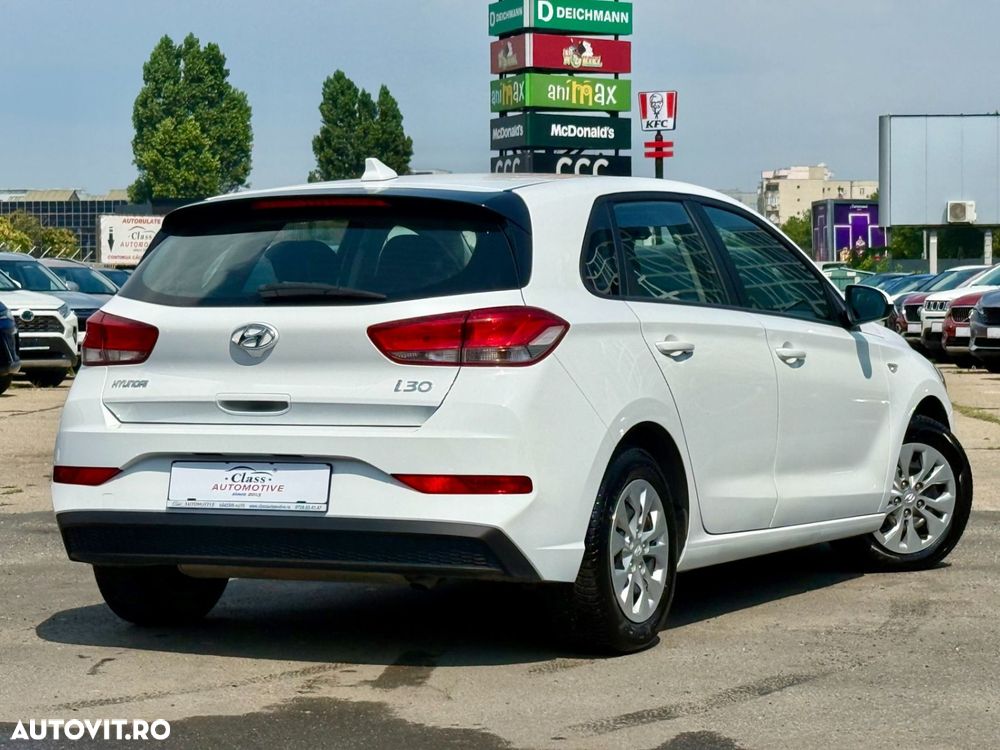 Hyundai i30 1.5 110CP 5DR M/T Comfort - 19