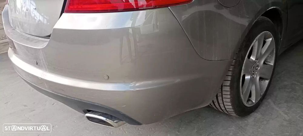 PARA-CHOQUES TRASEIRO JAGUAR XF 2010 - - 2