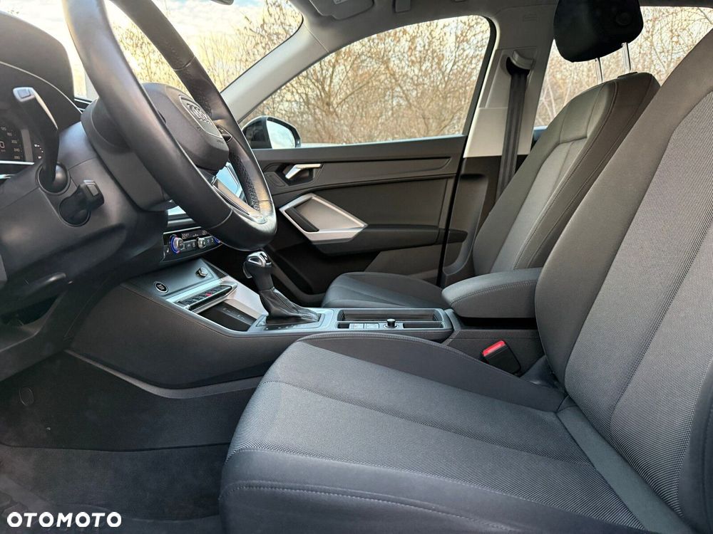 Audi Q3 - 12
