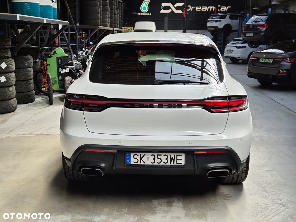 Porsche Macan Standard - 8