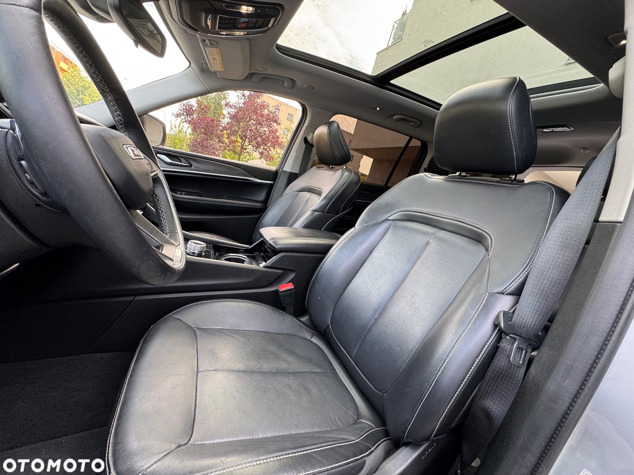 Jeep Grand Cherokee - 9
