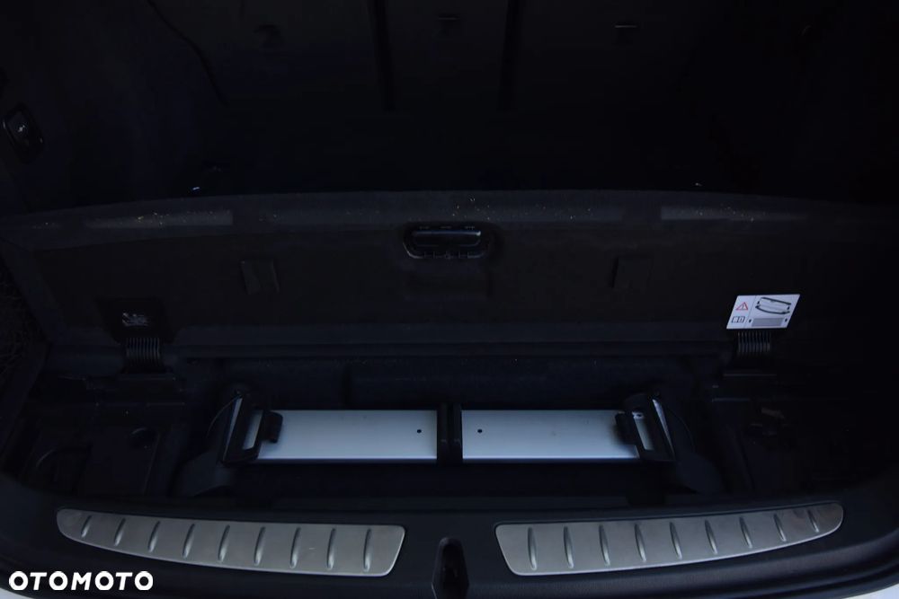 BMW Seria 3 318d - 34