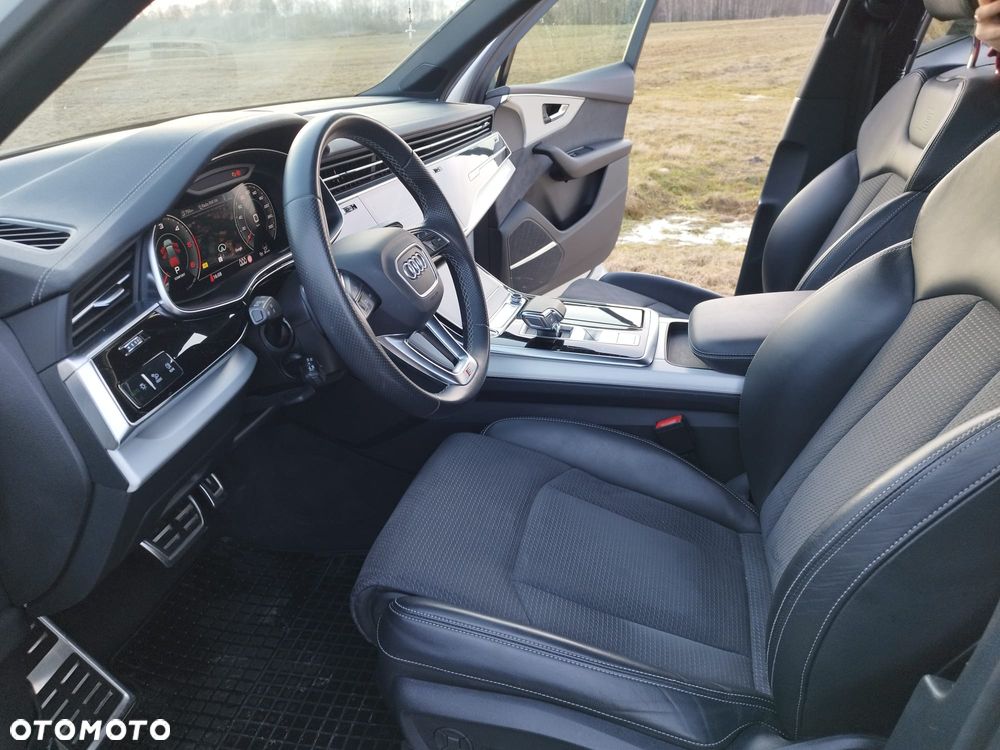 Audi Q7 - 7