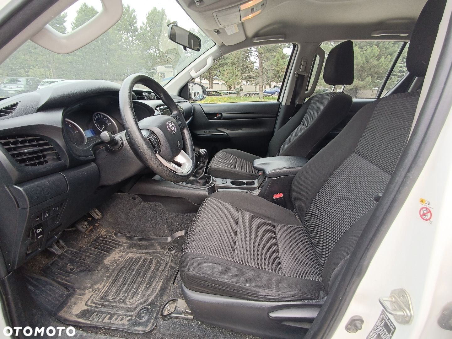 Toyota Hilux - 8