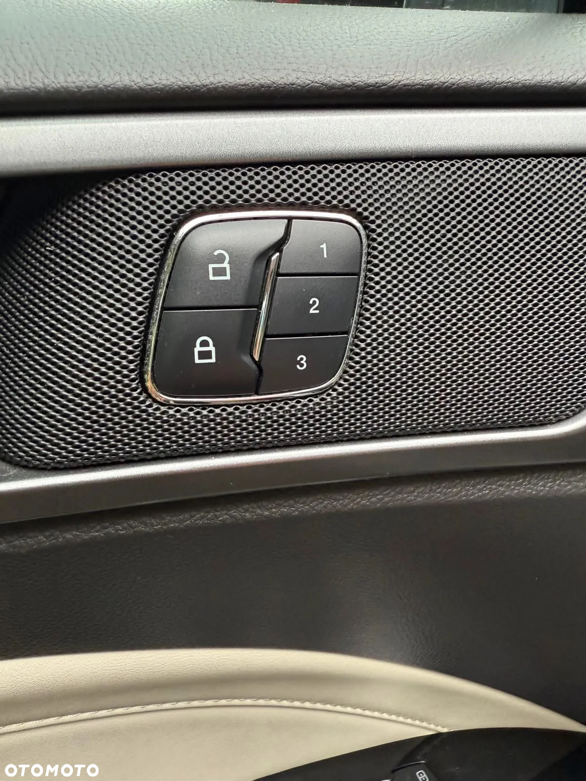Ford Mondeo 2.0 TDCi Titanium PowerShift - 9