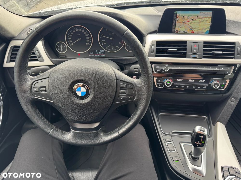 BMW Seria 3 318d - 13
