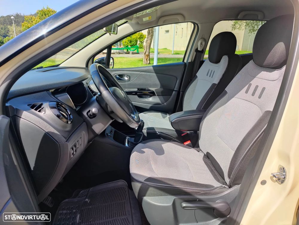 Renault Captur 0.9 TCE Exclusive - 11