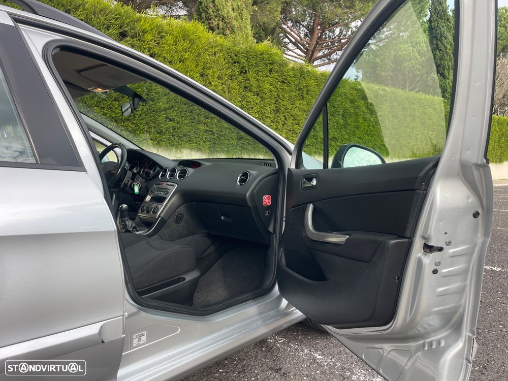 Peugeot 308 SW 1.6 HDi Premium - 8