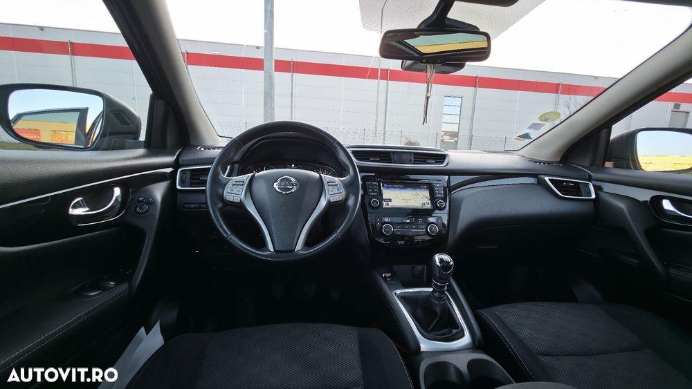 Nissan Qashqai 1.6 DCI N-Vision - 33