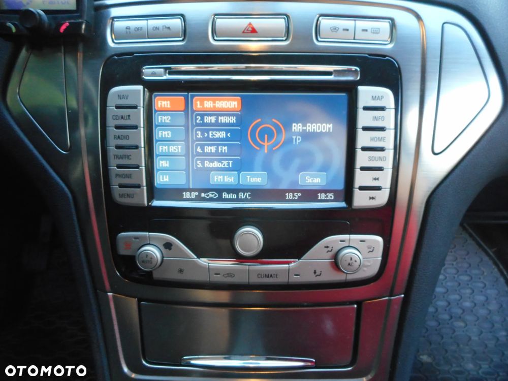Ford Mondeo 2.0 Viva Titanium - 24