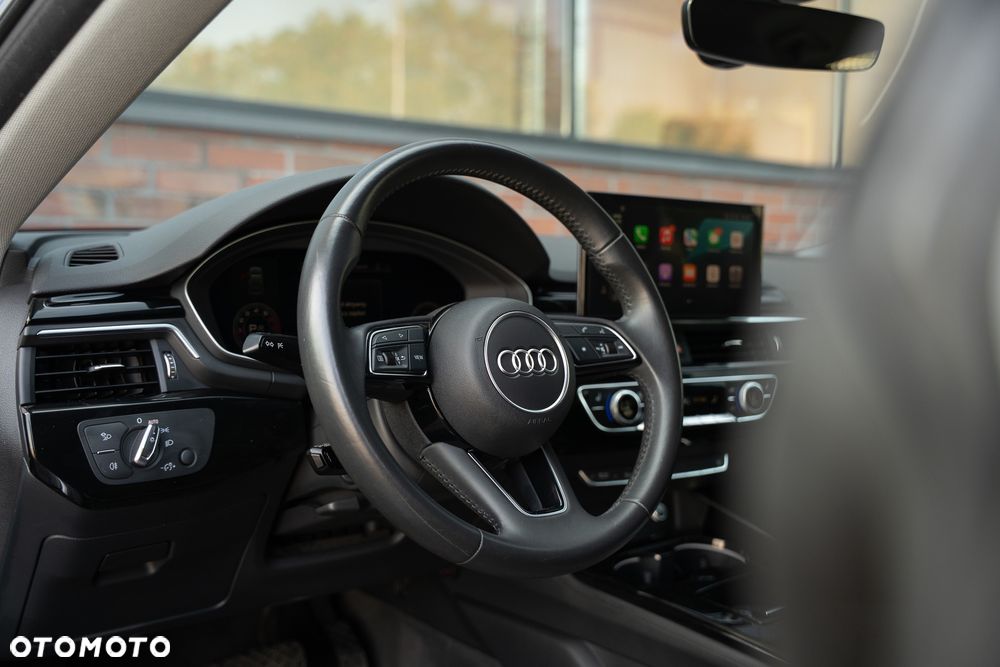 Audi A5 ver-sportback-40-tfsi-s-tronic-sport - 23