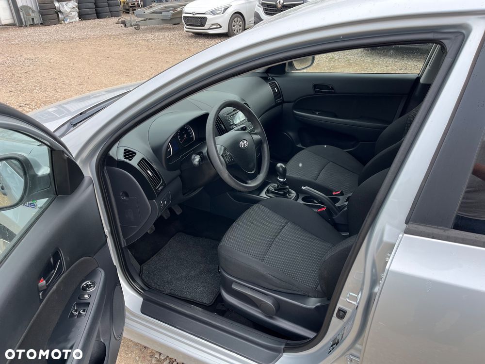 Hyundai i30 i30cw 1.4 blue Comfort - 7