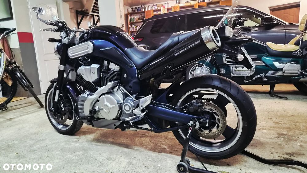 Yamaha MT - 33