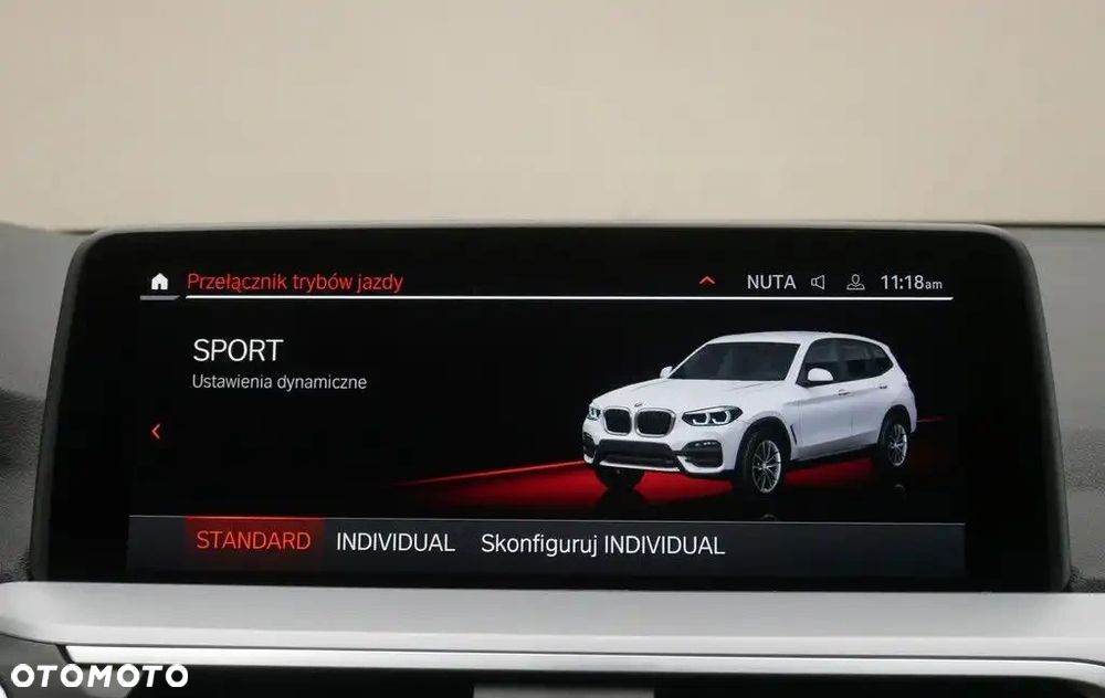 BMW X3 xDrive20i Advantage - 25