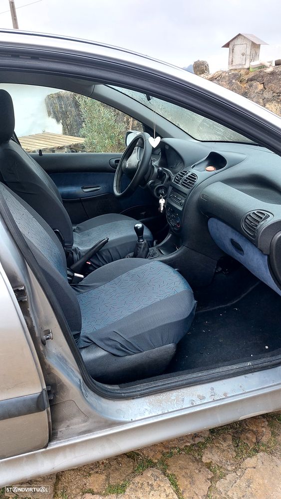 Peugeot 206 - 9