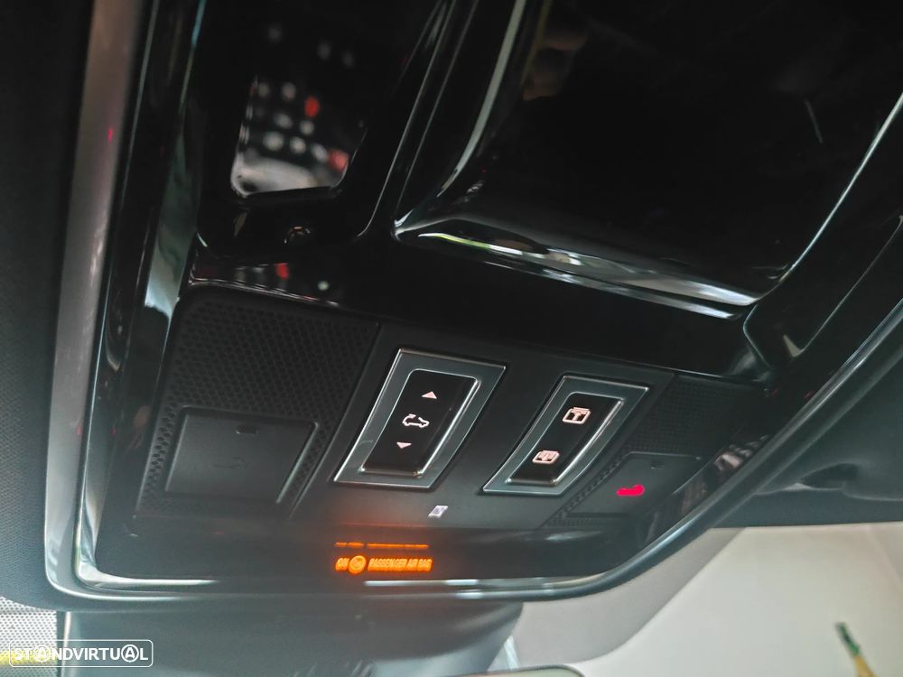 Land Rover Range Rover Velar 2.0 D R-Dynamic HSE - 26