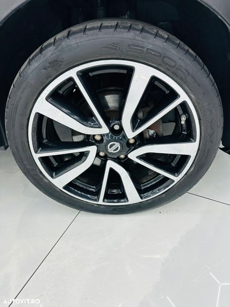 Nissan Qashqai 1.6 DCI Xtronic TEKNA - 10