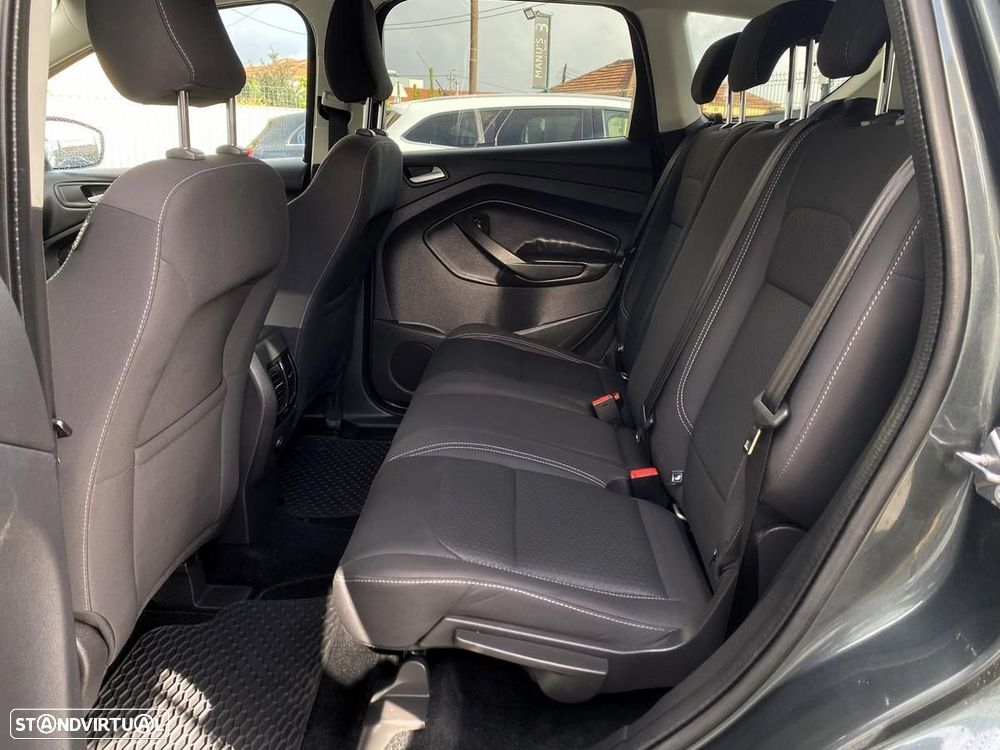 Ford Kuga 1.5 TDCi Titanium - 27