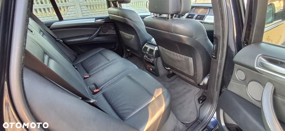 BMW X5 xDrive30d - 16