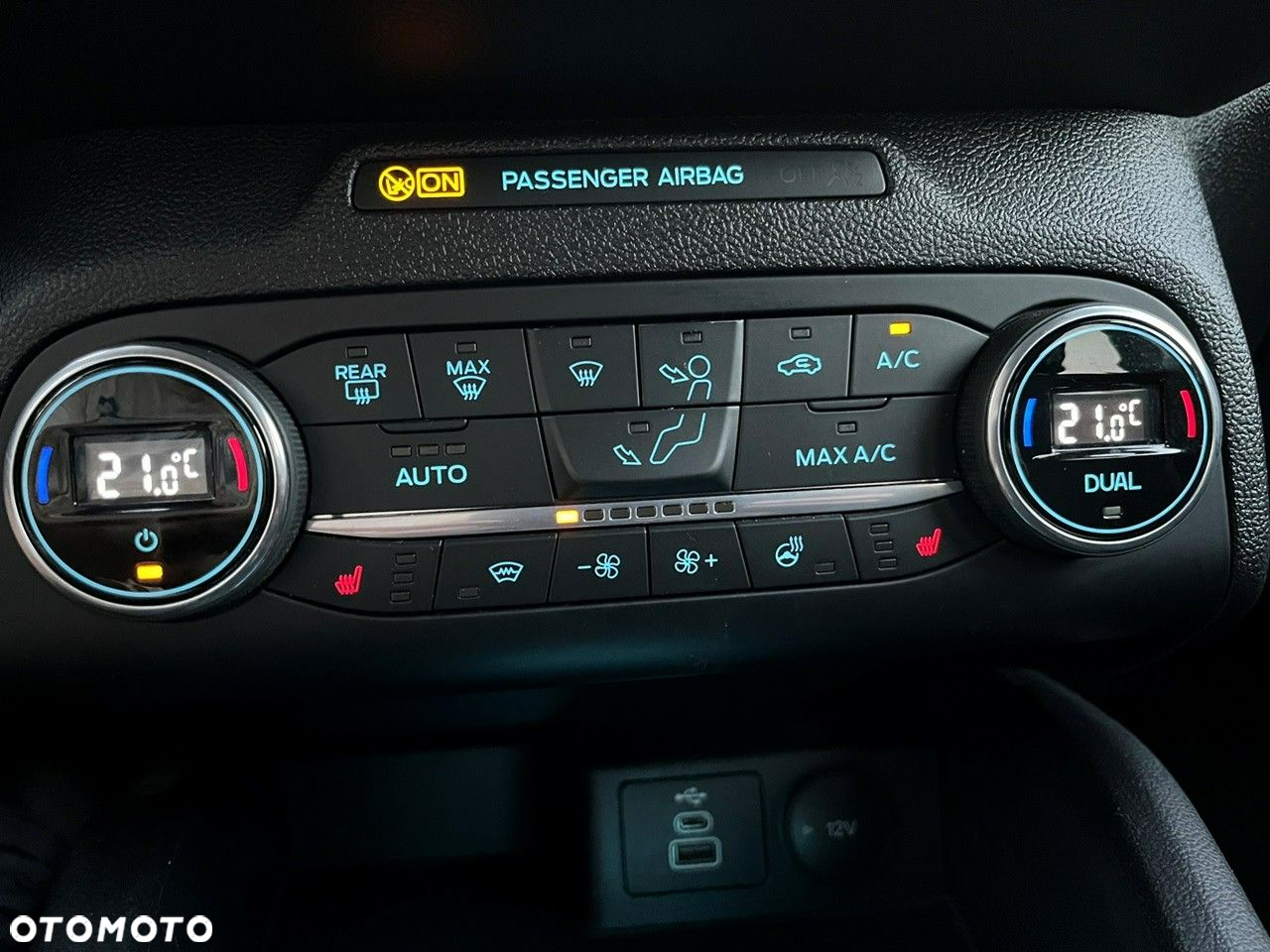 Ford Focus - 26