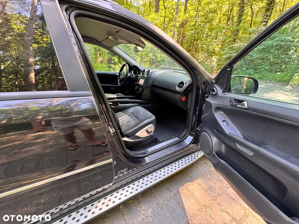 Mercedes-Benz ML - 22
