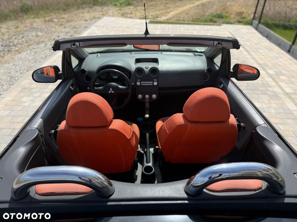 Mitsubishi Colt - 16
