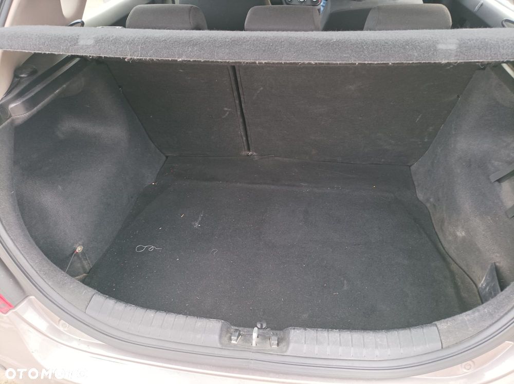 Kia Ceed 1.4 Comfort - 10