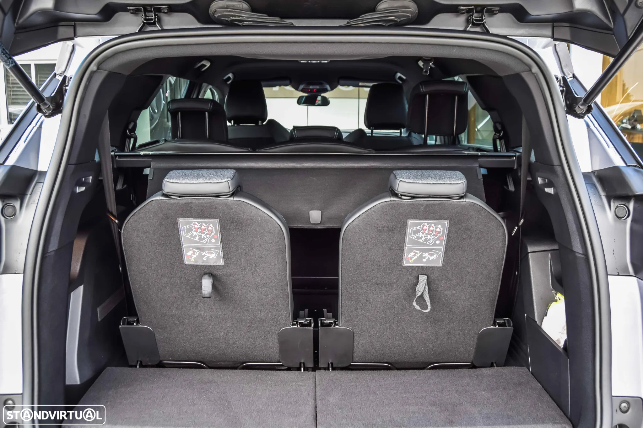 Peugeot 5008 1.5 BlueHDi Allure Pack EAT8 - 14