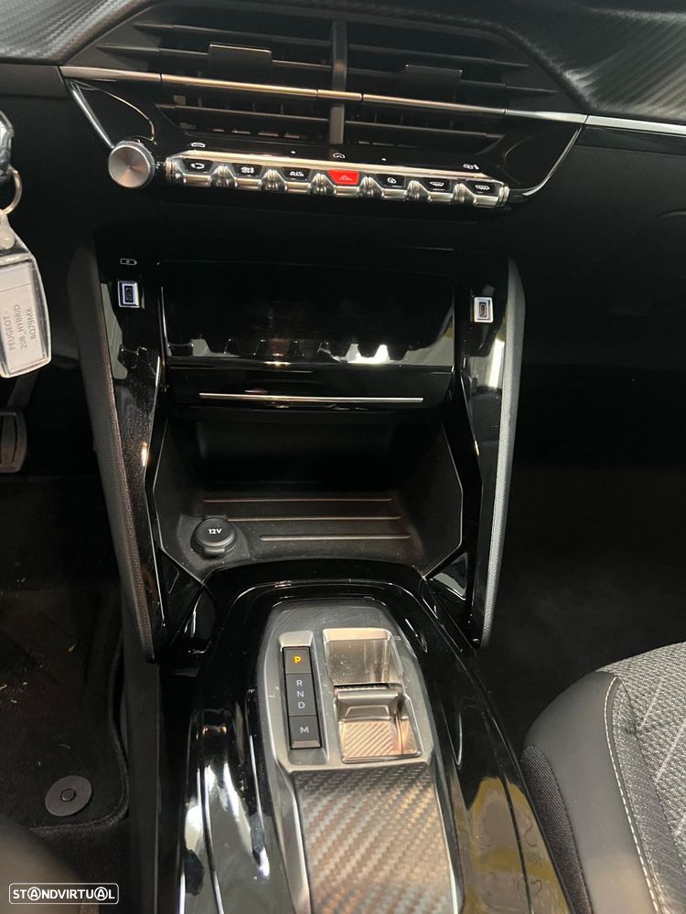 Peugeot 208 1.2 Hybrid Allure e-DCS6 - 15