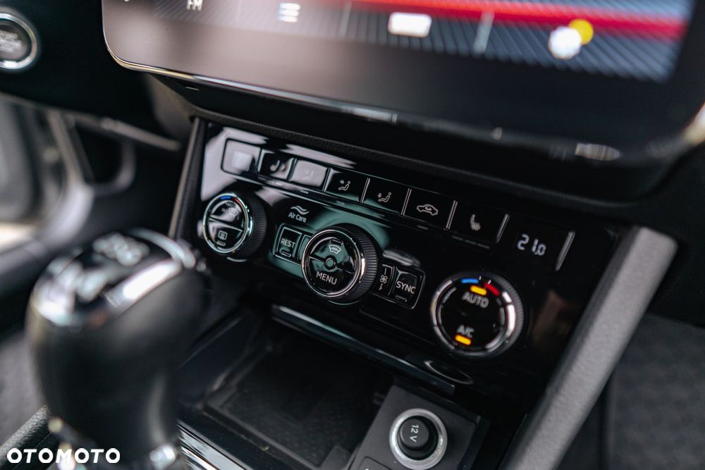 Skoda Superb 2.0 TDI 4x4 DSG SportLine - 20