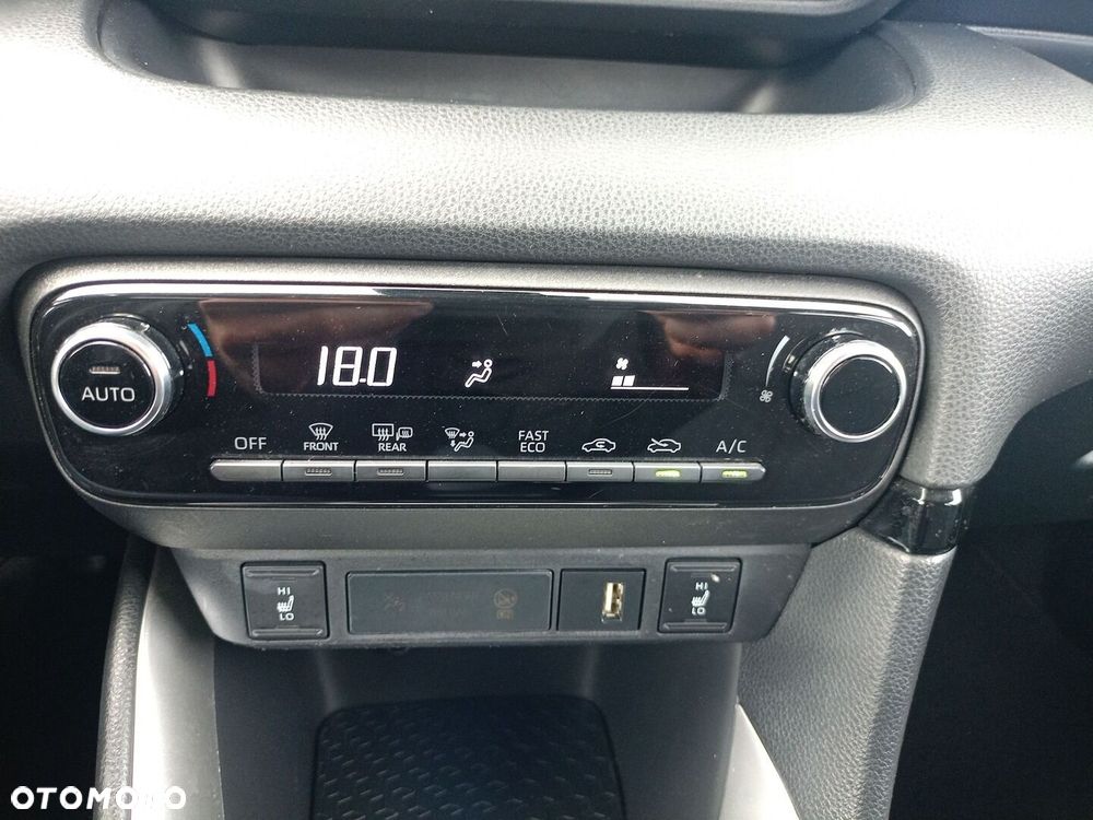 Toyota Yaris Hybrid 1.5 Comfort - 19