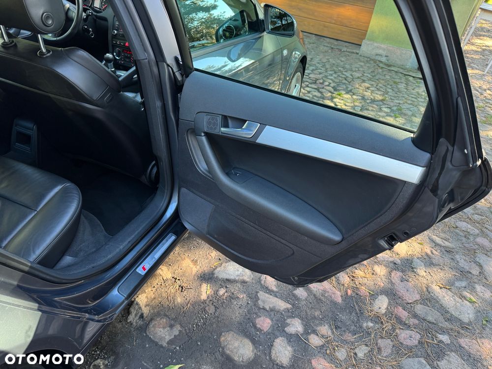 Audi A3 Sportback 1.9 TDI S line Sportpaket plus - 22
