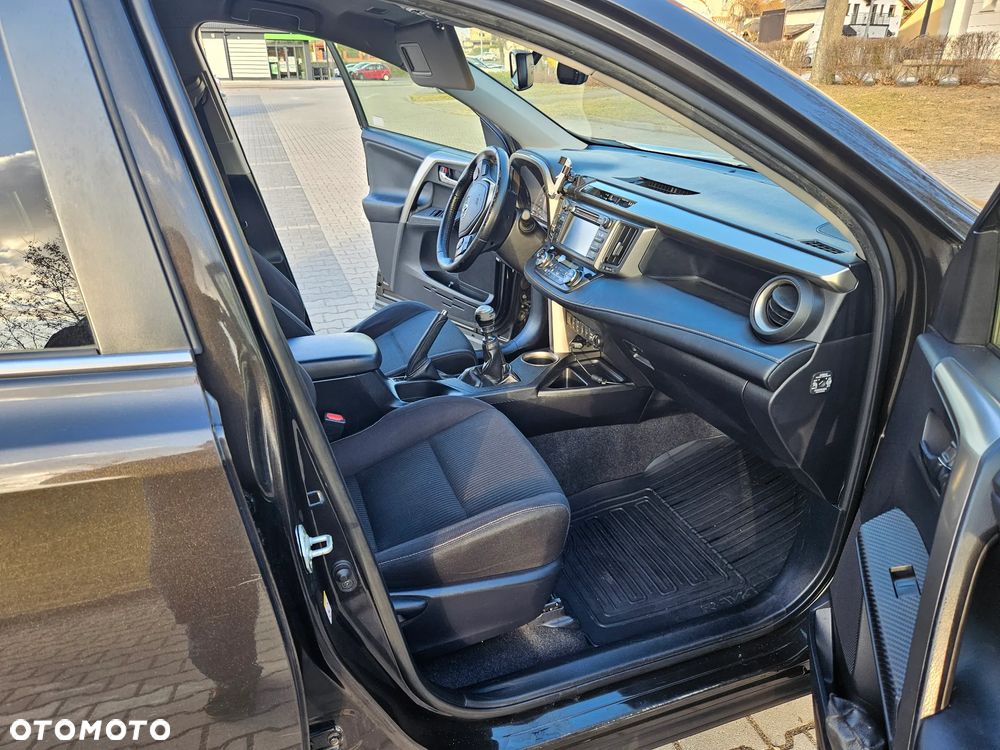 Toyota RAV4 2.0 D-4D Premium 4x2 - 11