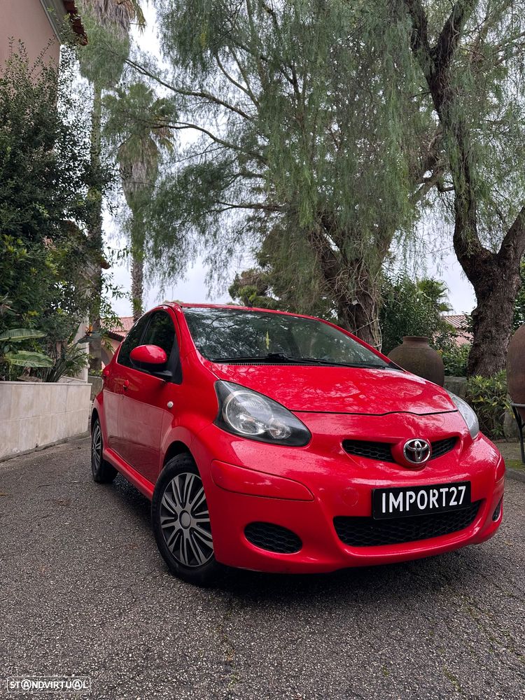 Toyota Aygo Black - 8