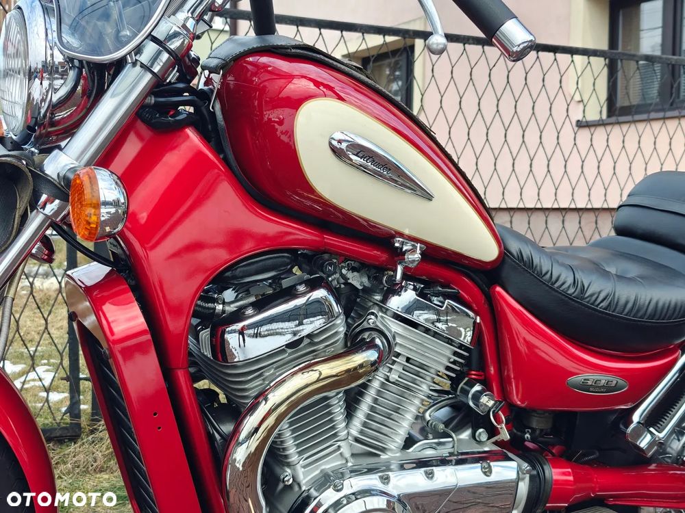 Suzuki Intruder - 24