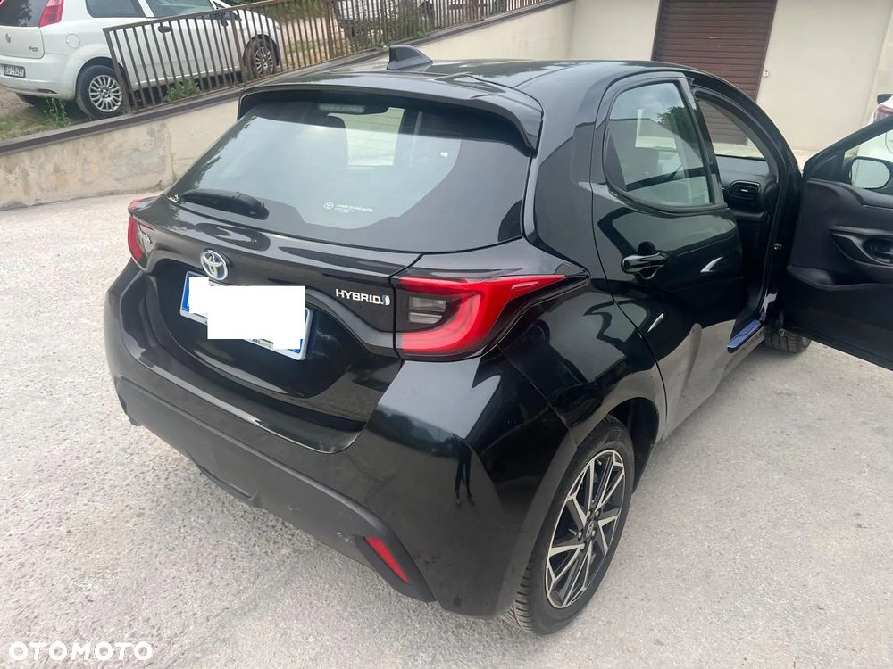 Toyota Yaris - 11