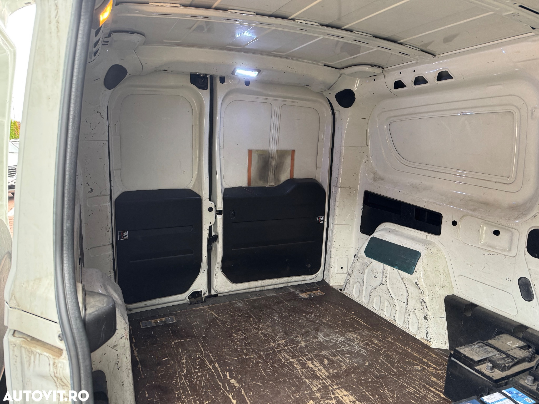 Opel Combo - 13