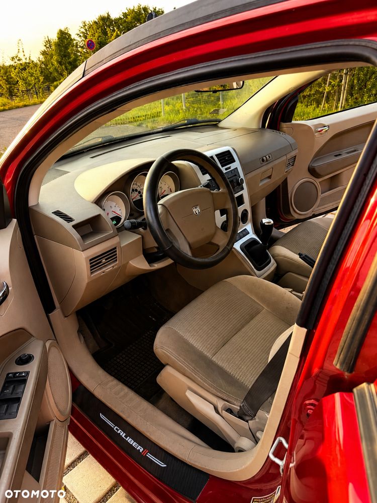 Dodge Caliber - 5