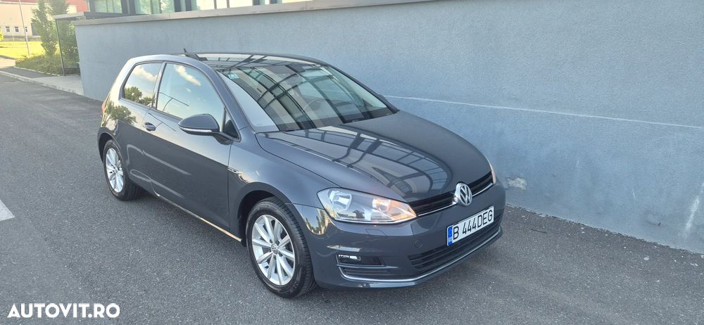 Volkswagen Golf - 2