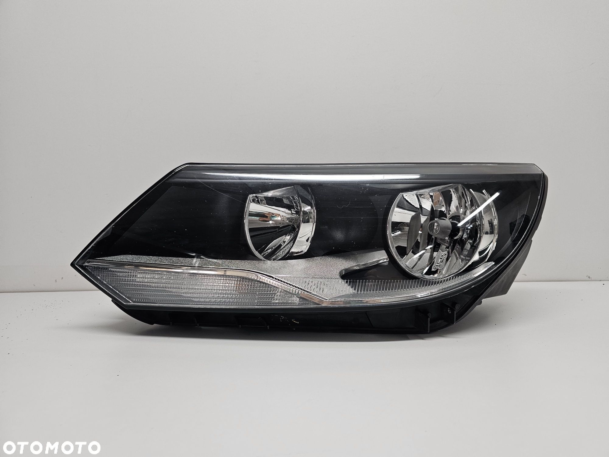 VW TIGUAN 1 I LIFT 5N0 lampa lewa przednia przód H7 - 1