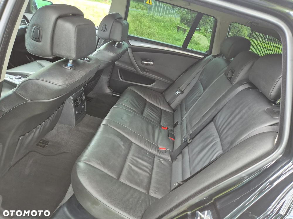 BMW Seria 5 525d Edition Exclusive - 15