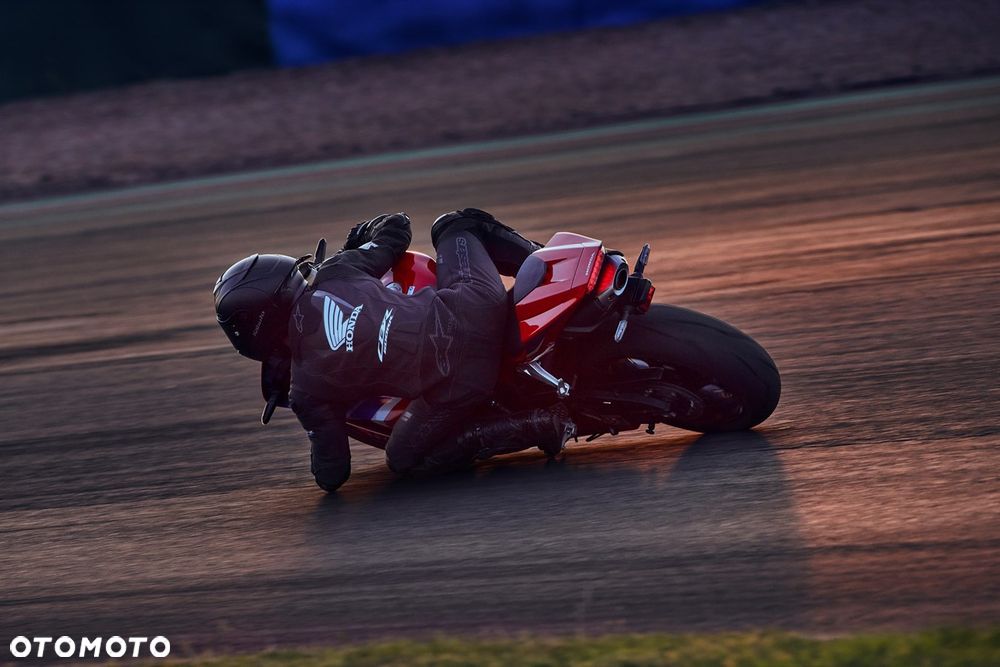 Honda CBR - 16