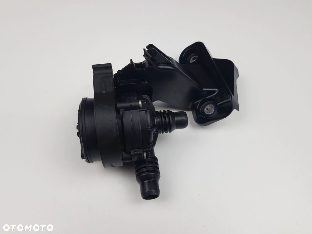 Dodatkowa Pompa Pompka wody BMW X1 U11 5A020E0 - 2
