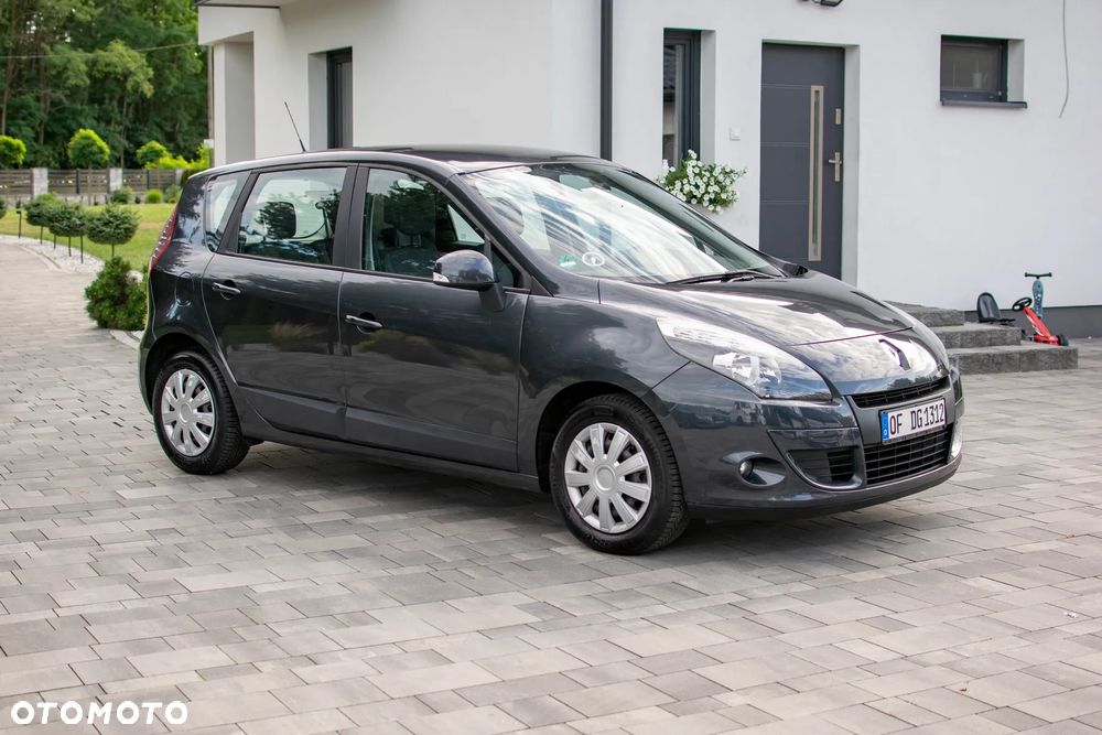 Renault Scenic - 16