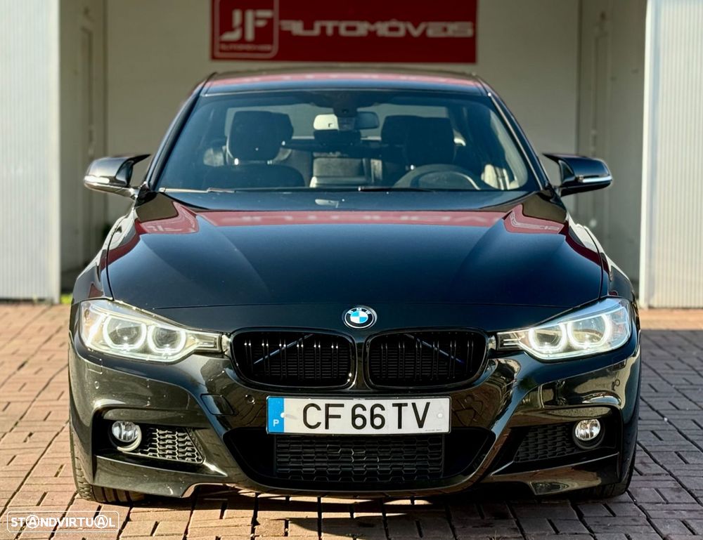 BMW 328 i Pack M - 4