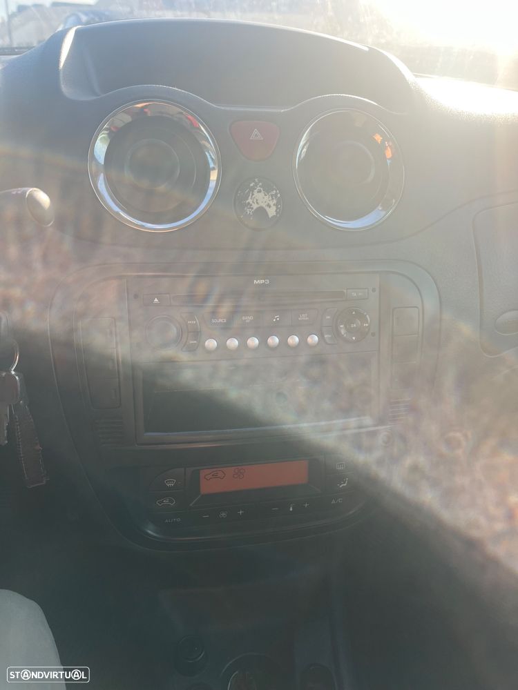 Citroën C2 1.4 HDi VTR - 8