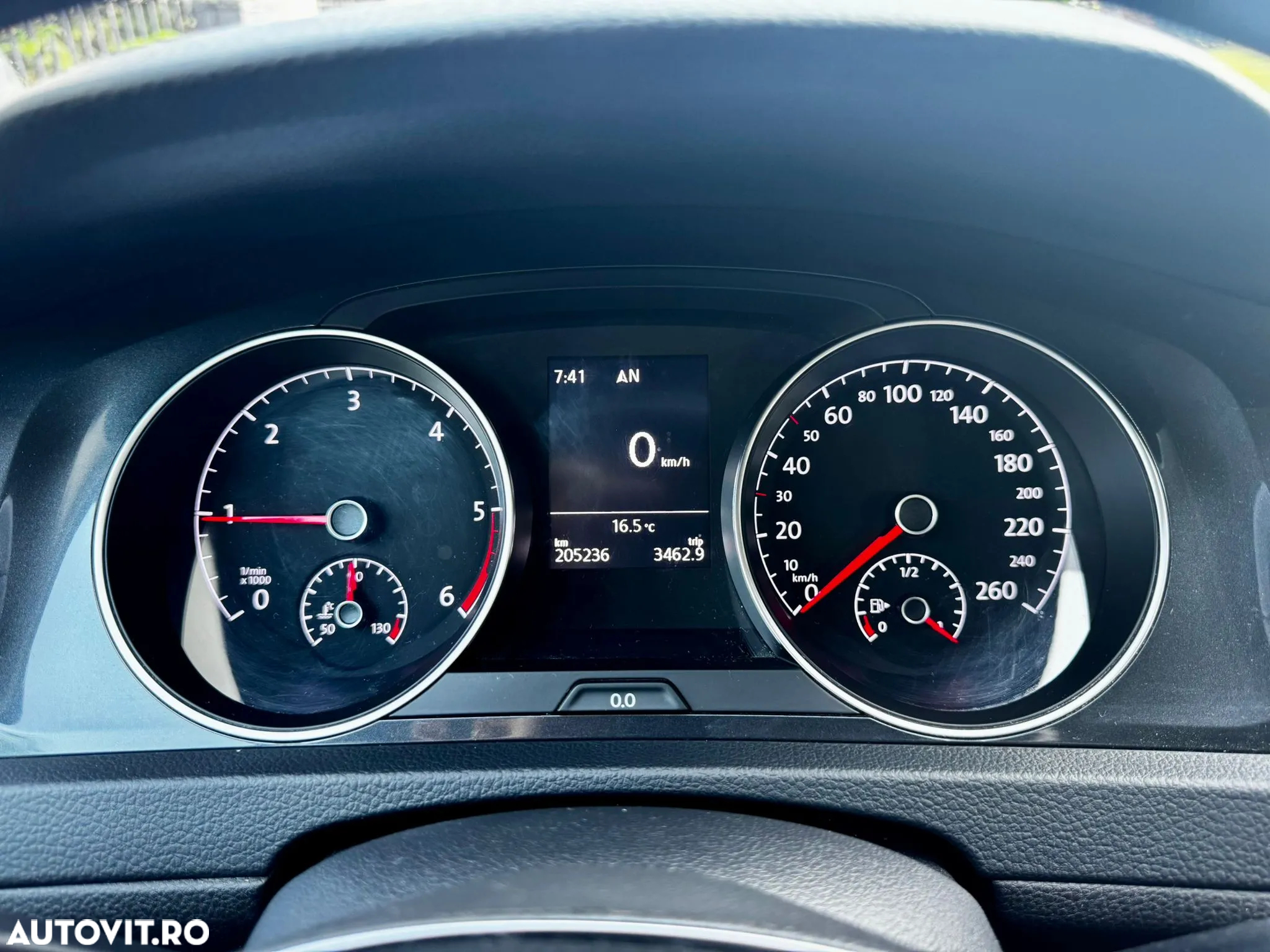 Volkswagen Golf 2.0 TDI Comfortline - 24