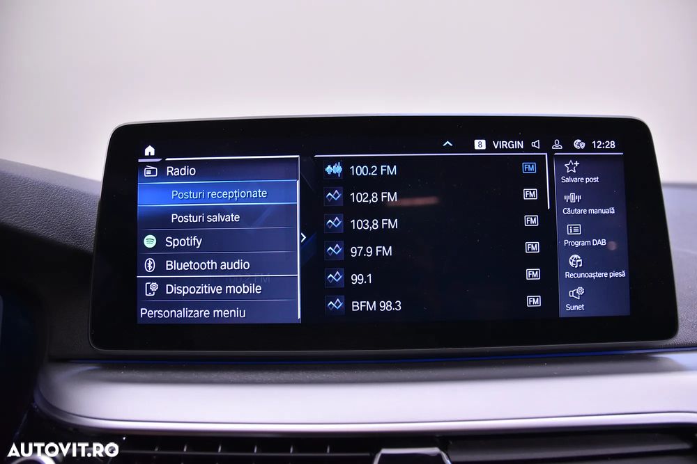 BMW Seria 5 530e xDrive Touring Aut. - 21