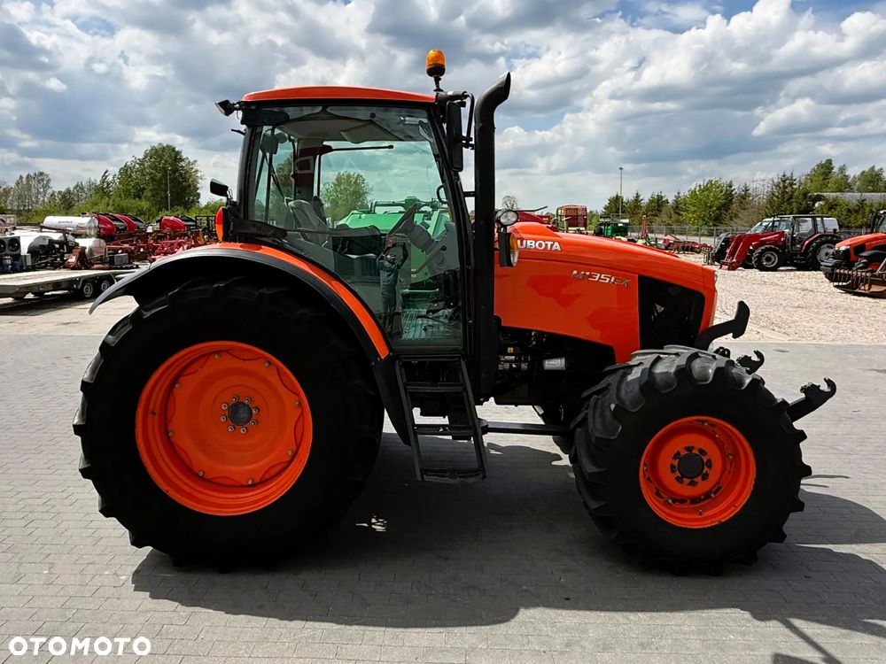 Kubota M135GX-III - 5